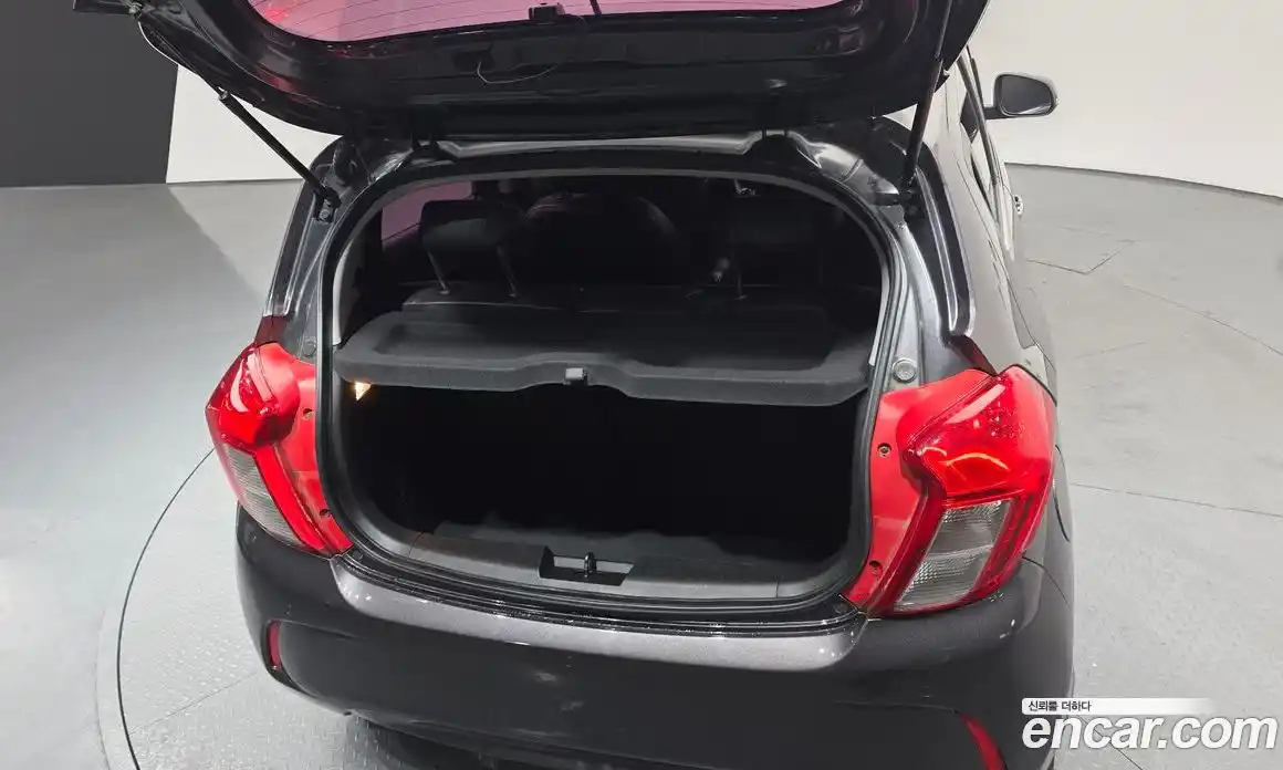 Chevrolet Spark 2016 1.0 Автомат в Москве № 38609, фото 16