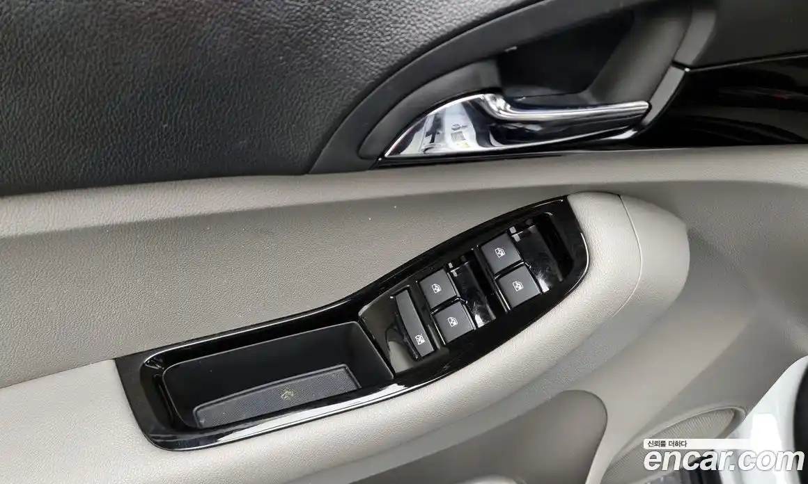 Chevrolet Orlando 2015 2.0 Автомат в Москве № 38806, фото 15