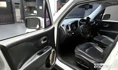 Jeep Renegade 2015 2.0 Автомат в Москве № 397079, миниатюра 11