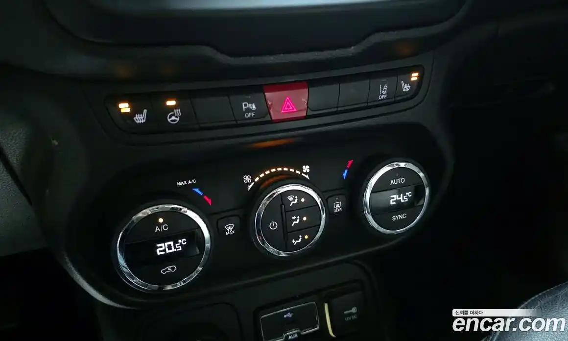 Jeep Renegade 2015 2.0 Автомат в Москве № 397079, фото 15