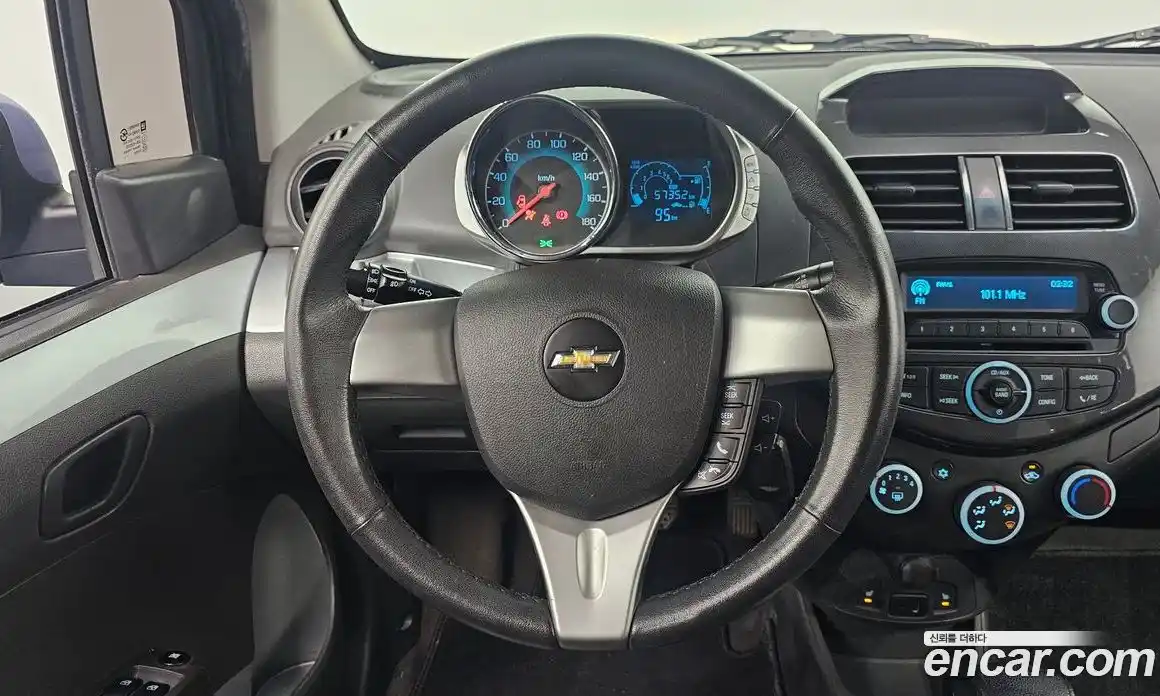 Chevrolet Spark 2014 1.0 Автомат в Москве № 39789, фото 17