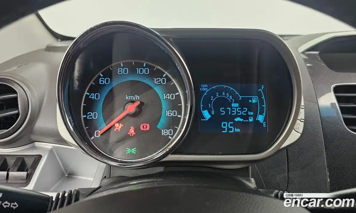 Chevrolet Spark 2014 1.0 Автомат в Москве № 39789, фото 9