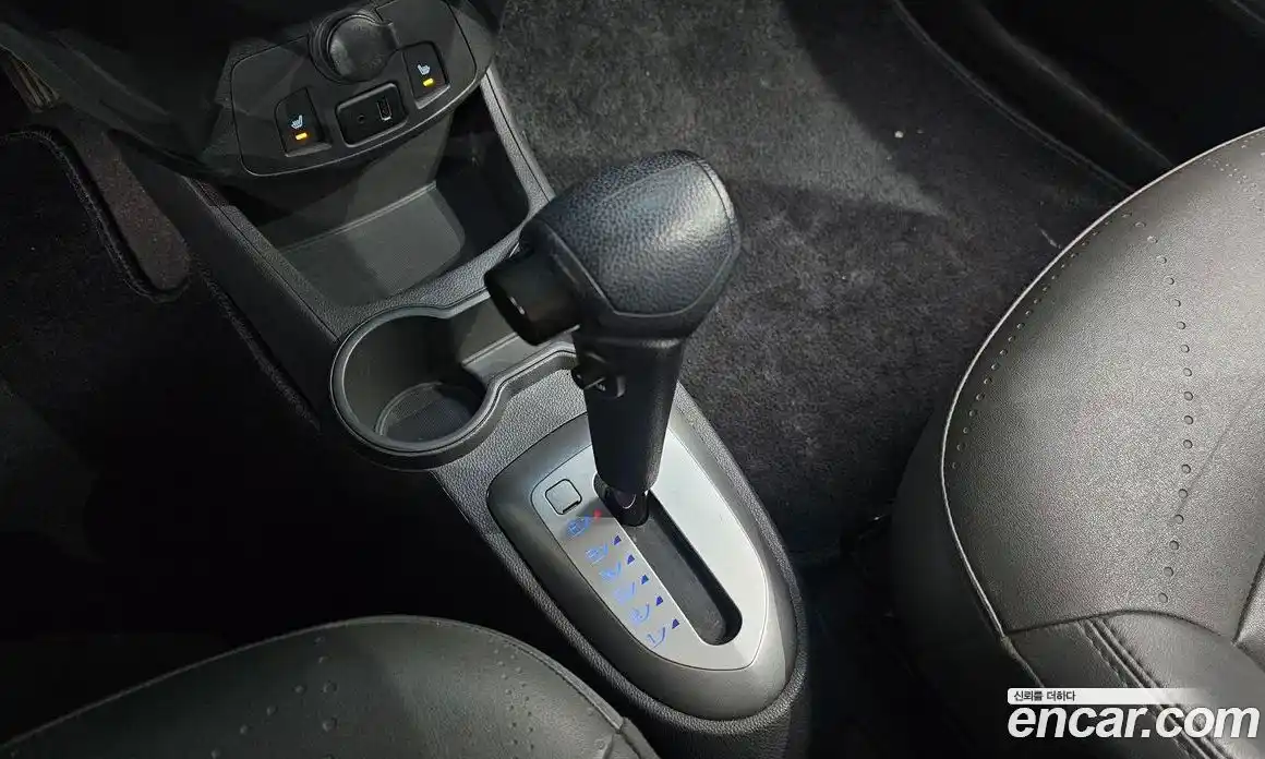 Chevrolet Spark 2014 1.0 Автомат в Москве № 39789, фото 10