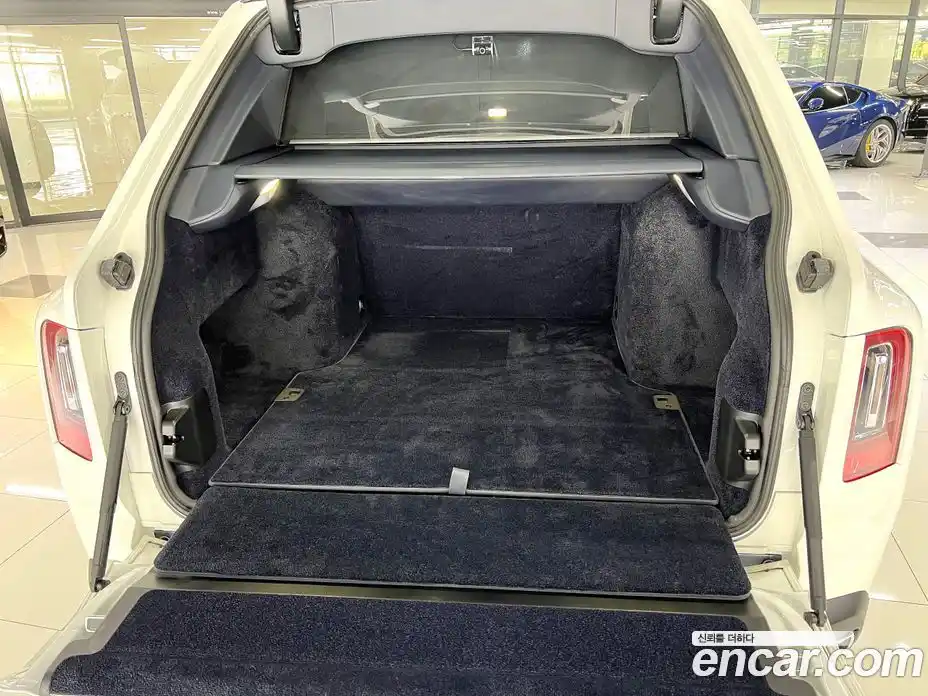 Rolls-Royce Cullinan 2020 6.7 Автомат в Москве № 407372, фото 15