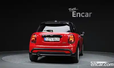 Mini Cooper 2022 1.5 Автомат в Москве № 416833, миниатюра 4