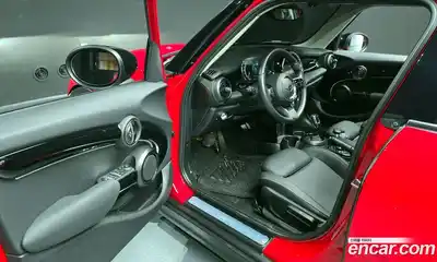 Mini Cooper 2022 1.5 Автомат в Москве № 416833, миниатюра 10