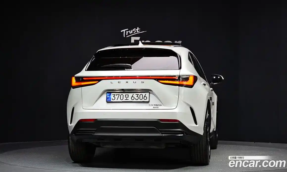 Lexus NX 2025 2.5 Автомат в Москве № 424303, фото 4