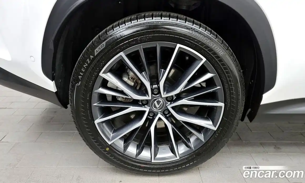 Lexus NX 2025 2.5 Автомат в Москве № 424303, фото 5