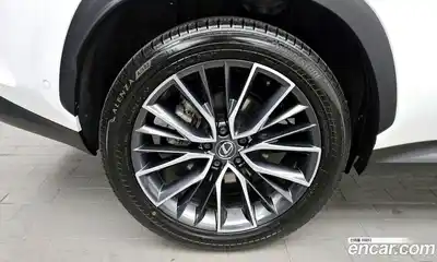 Lexus NX 2025 2.5 Автомат в Москве № 424303, миниатюра 5