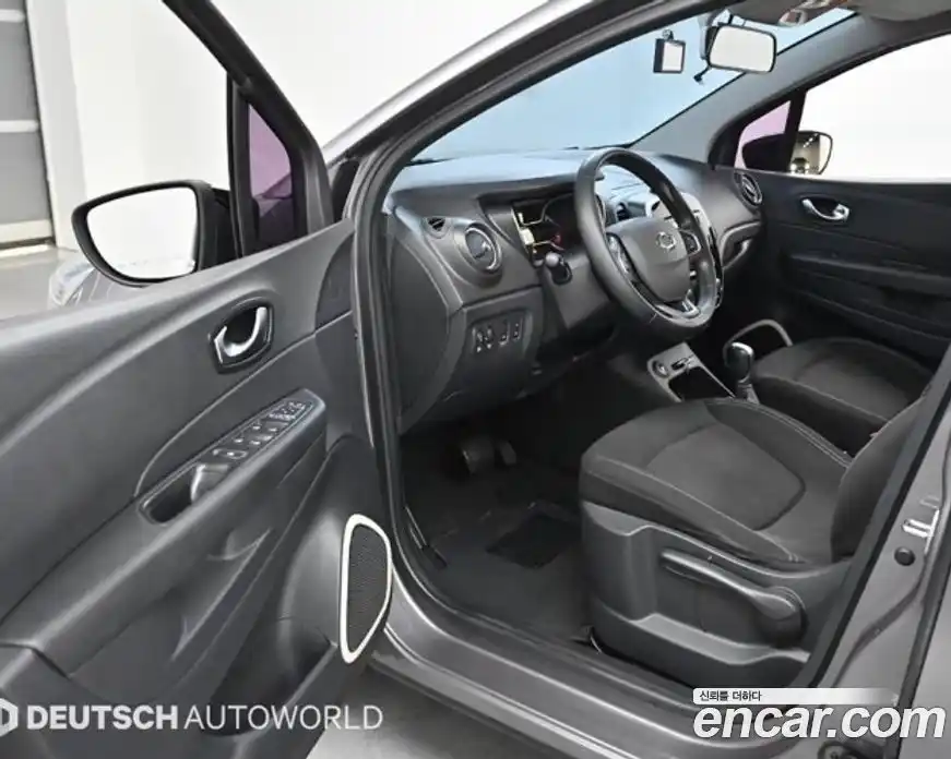 Renault QM3 2018 1.5 Автомат в Москве № 456374, фото 11