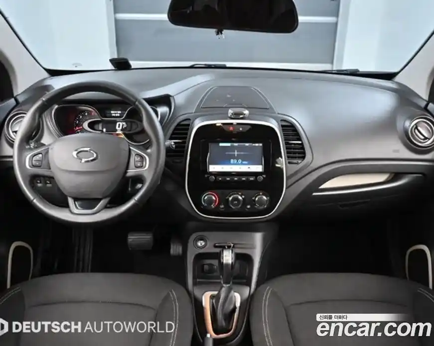 Renault QM3 2018 1.5 Автомат в Москве № 456374, фото 7