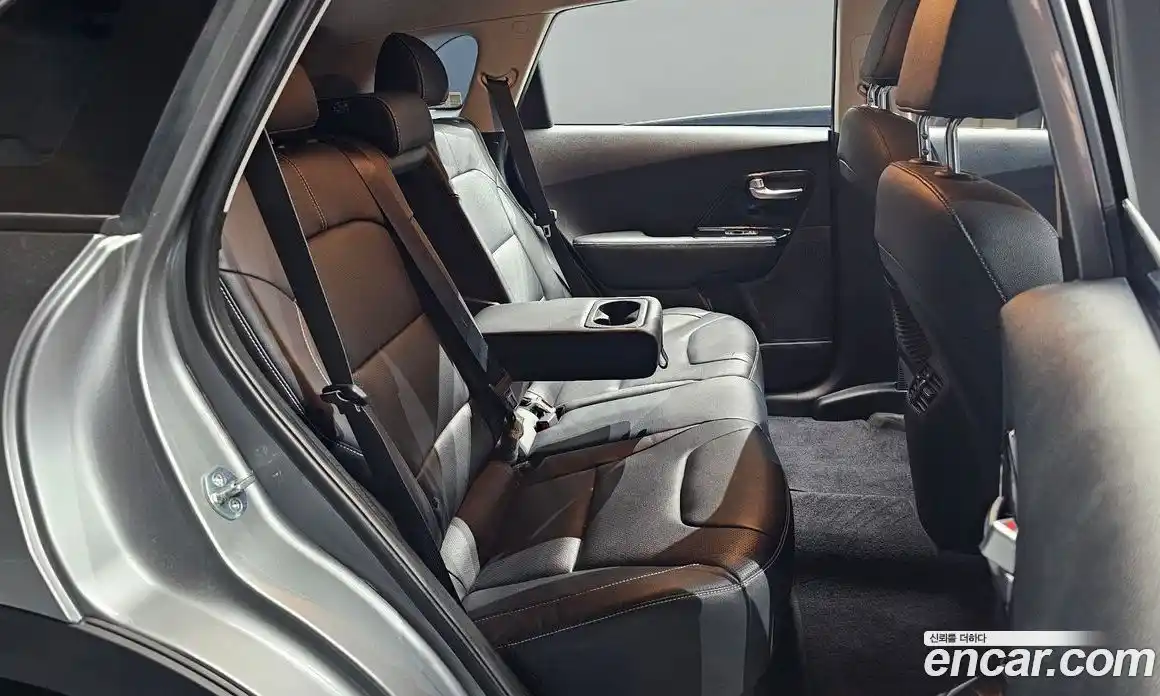 Kia Niro 2022 0.2 Автомат в Москве № 460760, фото 12