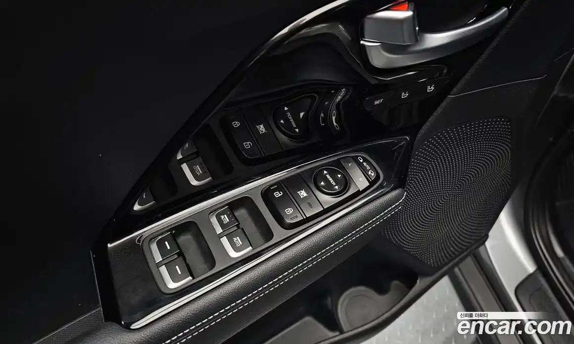 Kia Niro 2022 0.2 Автомат в Москве № 460760, фото 16