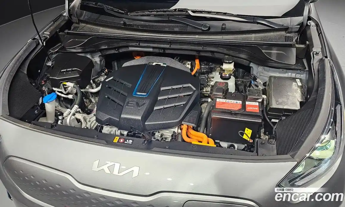 Kia Niro 2022 0.2 Автомат в Москве № 460760, фото 6