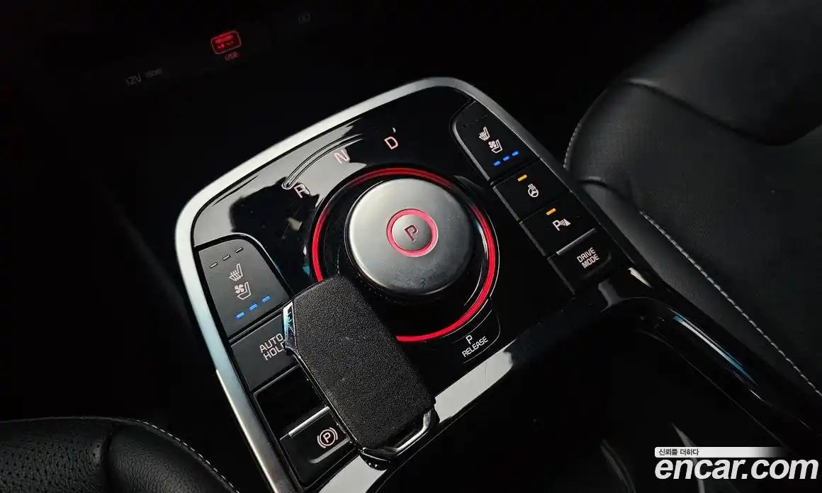 Kia Niro 2022 0.2 Автомат в Москве № 460760, фото 9