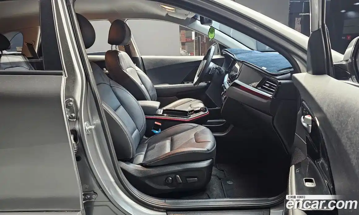 Kia Niro 2022 0.2 Автомат в Москве № 460760, фото 10