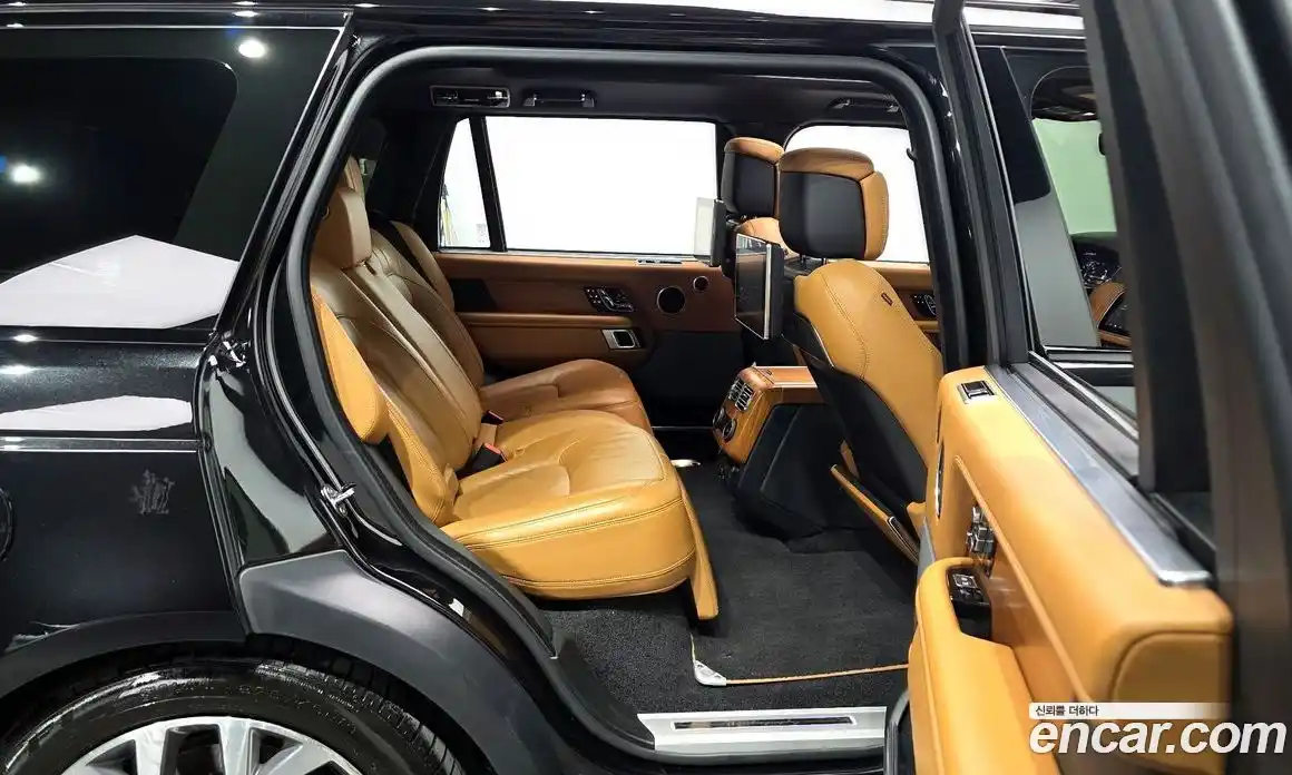 Land Rover Range-Rover 2020 4.4 Автомат в Москве № 471378, фото 12