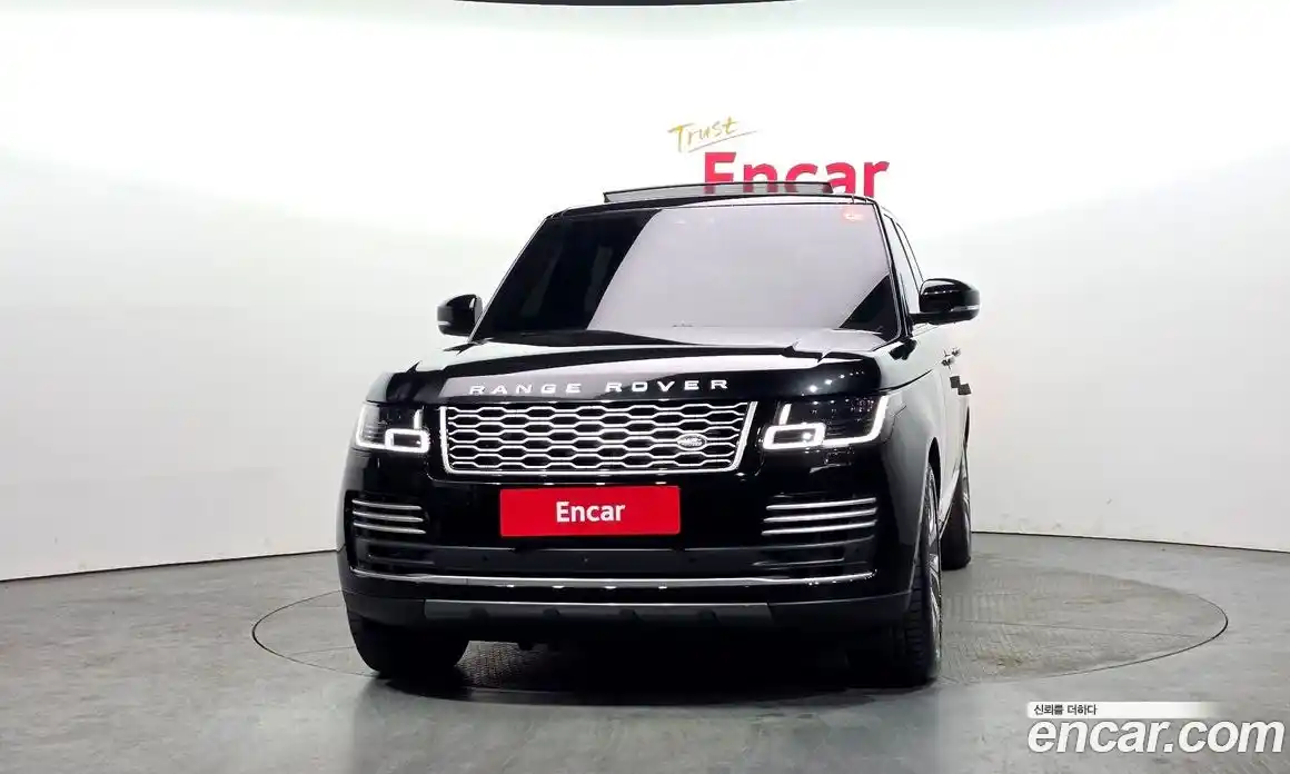 Land Rover Range-Rover 2020 4.4 Автомат в Москве № 471378, фото 3