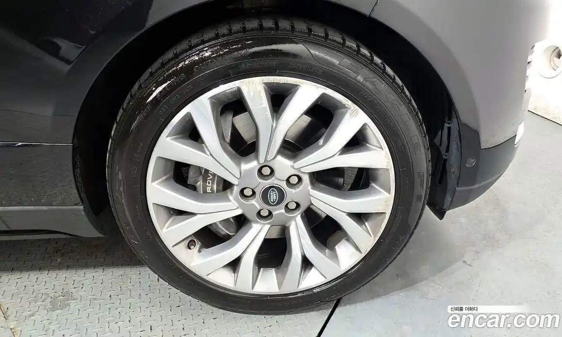 Land Rover Range-Rover 2020 4.4 Автомат в Москве № 471378, фото 5