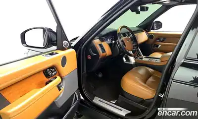 Land Rover Range-Rover 2020 4.4 Автомат в Москве № 471378, миниатюра 10