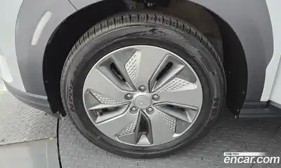 Hyundai Kona 2020 0.2 Автомат в Москве № 49883, миниатюра 5