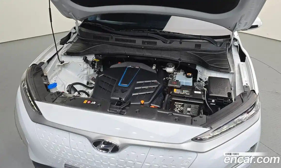 Hyundai Kona 2020 0.2 Автомат в Москве № 49883, фото 6