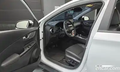 Hyundai Kona 2020 0.2 Автомат в Москве № 49883, миниатюра 10