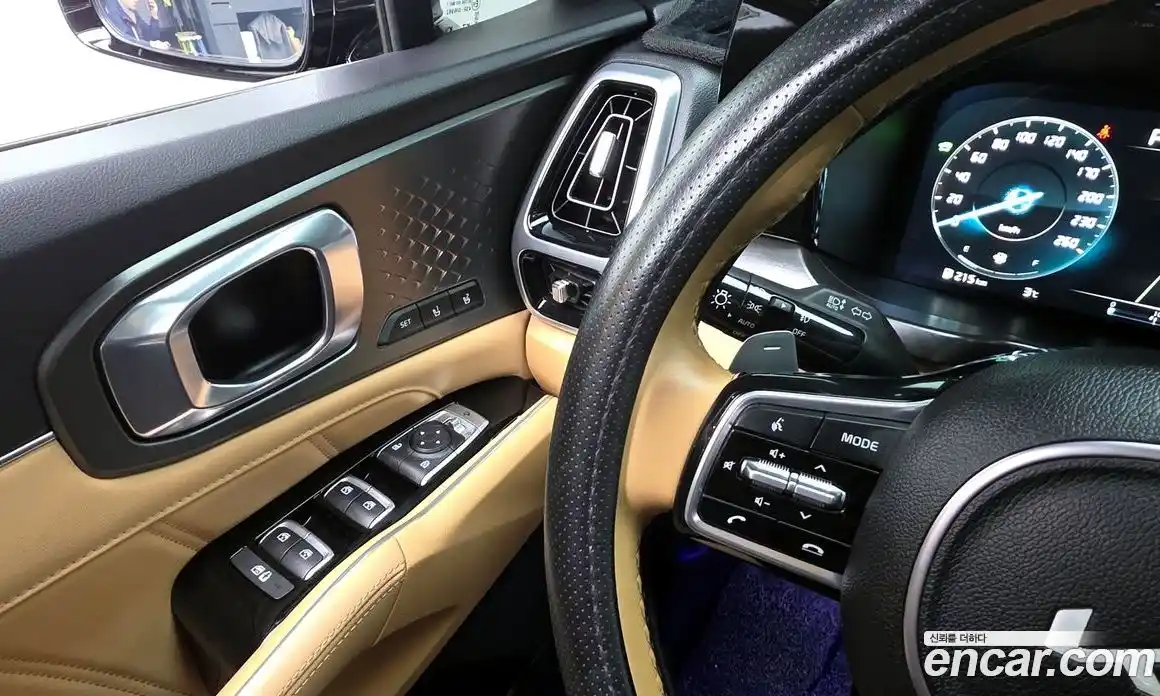 Kia Sorento 2023 1.6 Автомат в Москве № 54046, фото 14