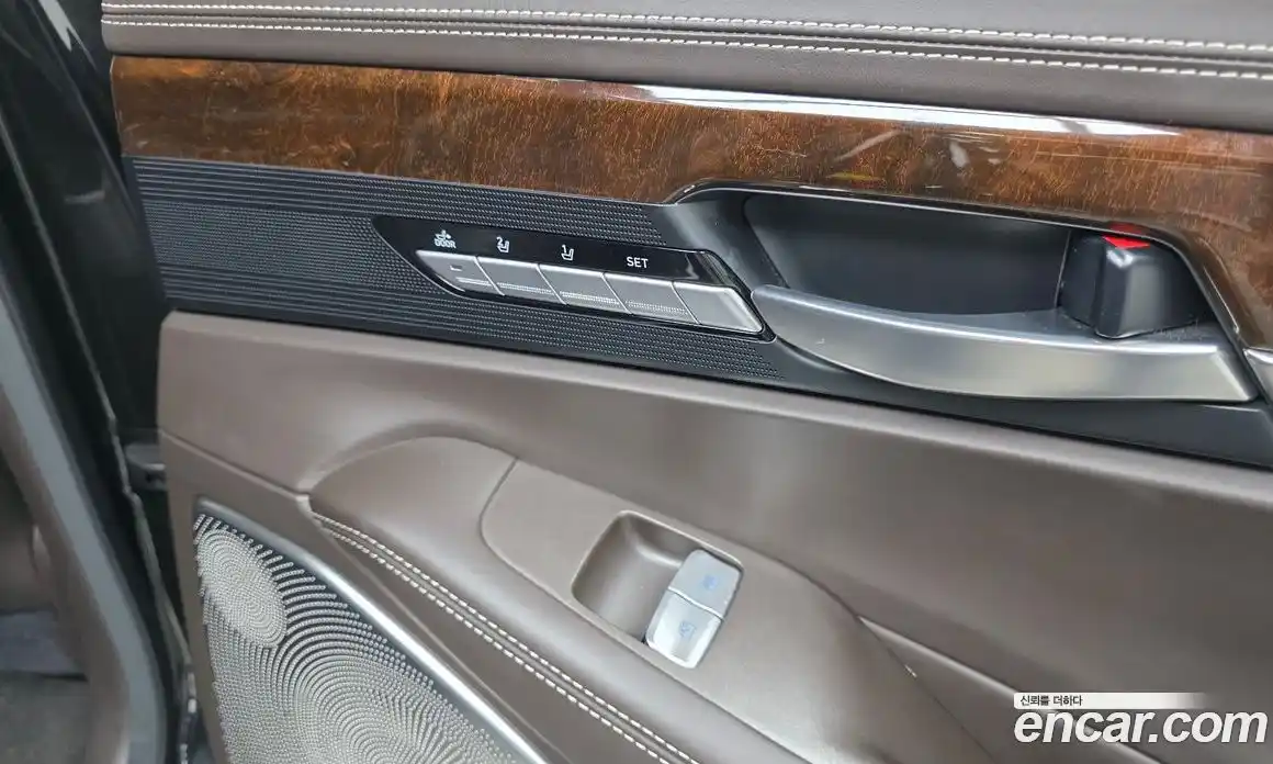 Genesis EQ900 2018 3.8 Автомат в Москве № 56736, фото 17