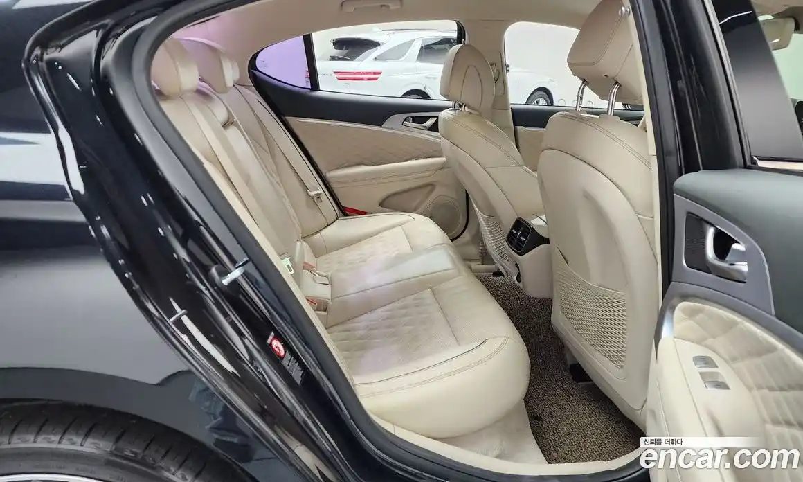 Genesis G70 2019 2.0 Автомат в Москве № 59138, фото 10