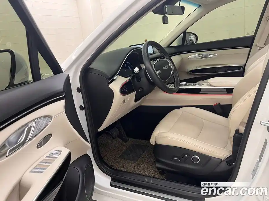 Genesis GV70 2023 2.5 Автомат в Москве № 83102, фото 12