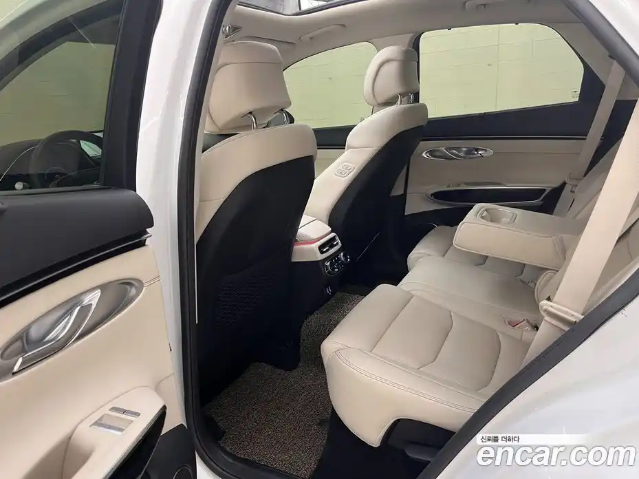 Genesis GV70 2023 2.5 Автомат в Москве № 83102, фото 13