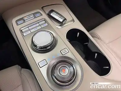 Genesis GV70 2023 2.5 Автомат в Москве № 83102, миниатюра 9