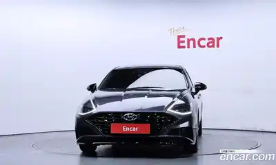 Hyundai Sonata 2022 2.0 Автомат в Москве № 8335, миниатюра 3