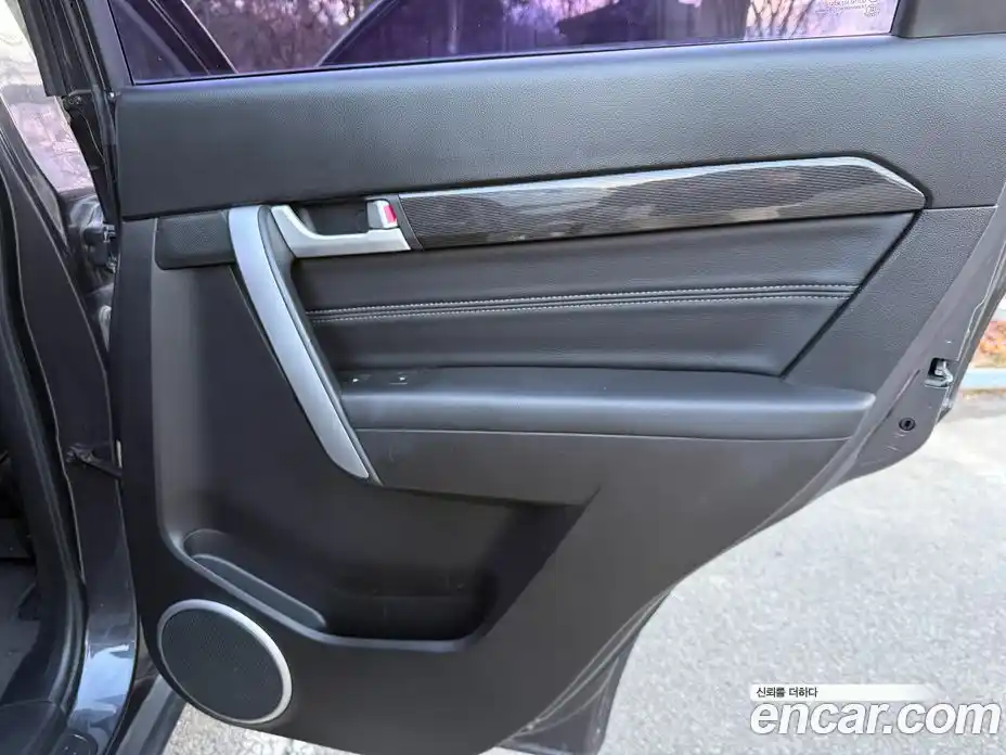 Chevrolet Captiva 2015 2.0 Автомат в Москве № 84214, фото 19