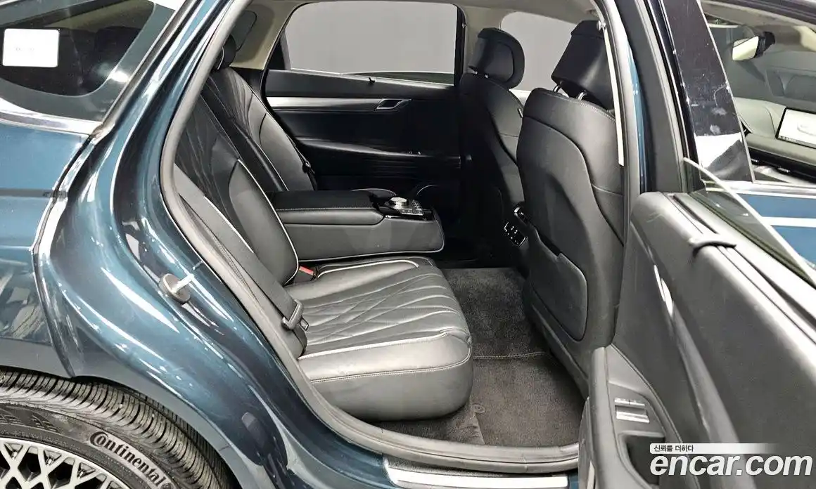 Genesis G80 2023 2.5 Автомат в Москве № 982, фото 1