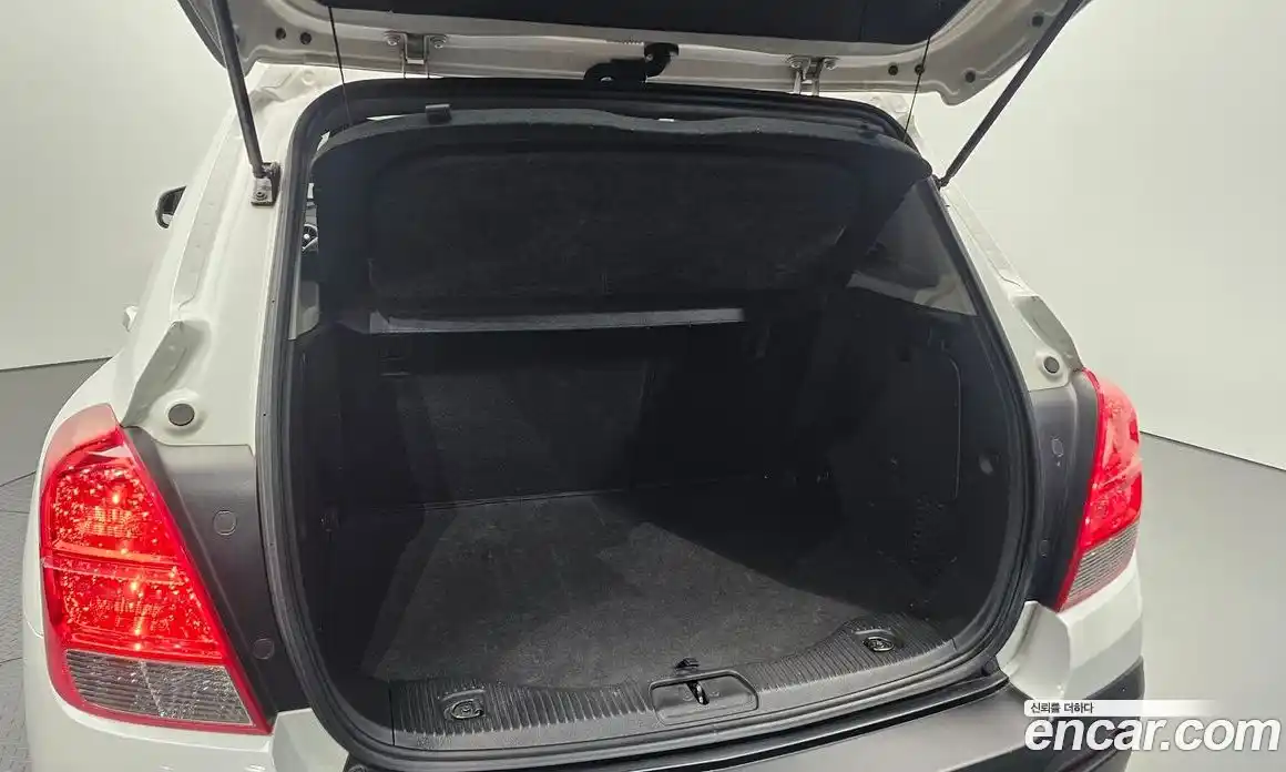 Chevrolet Trax 2015 1.4 Автомат в Москве № 104066, фото 11