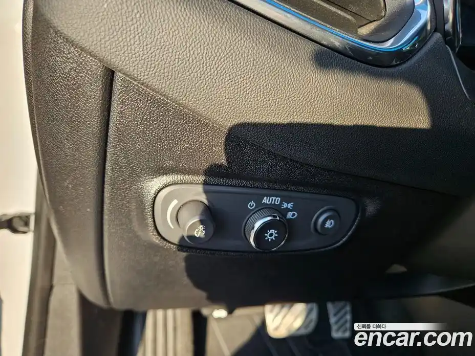 Chevrolet Equinox 2019 1.6 Автомат в Москве № 104443, фото 16