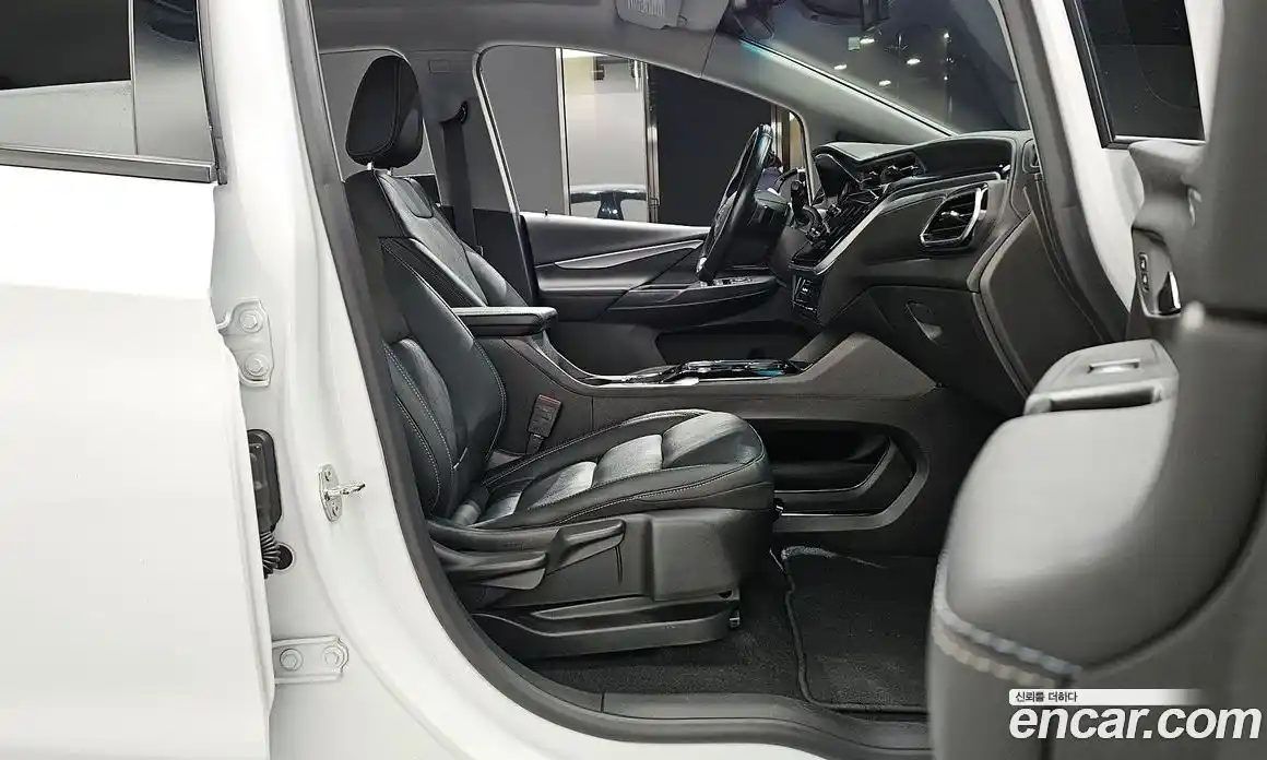 Chevrolet Bolt EV 2022 0.2 Автомат в Москве № 105024, фото 20