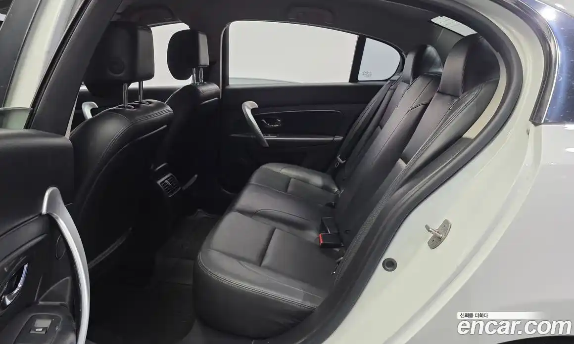 Renault SM5 2015 2.0 Автомат в Москве № 106262, фото 12