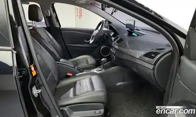 Renault SM3 2018 1.6 Автомат в Москве № 107192, миниатюра 2