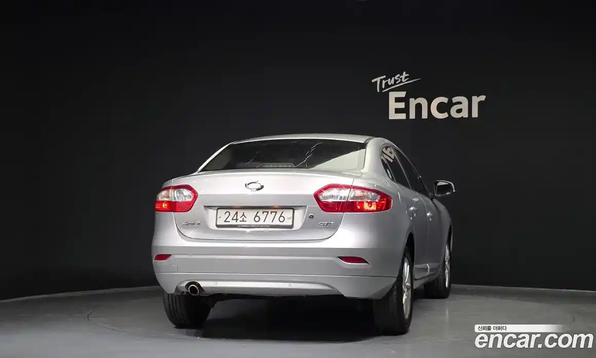 Renault SM3 2015 1.6 Автомат в Москве № 107487, фото 12