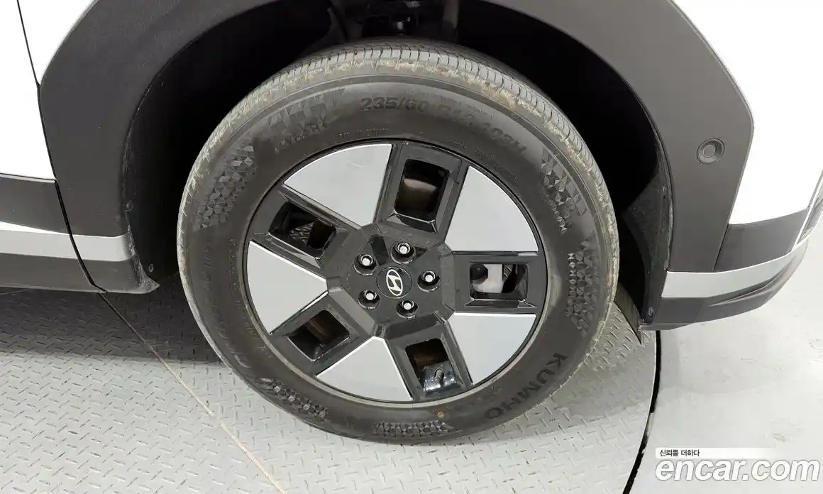 Hyundai Santa Fe 2024 1.6 Автомат в Москве № 108966, фото 9