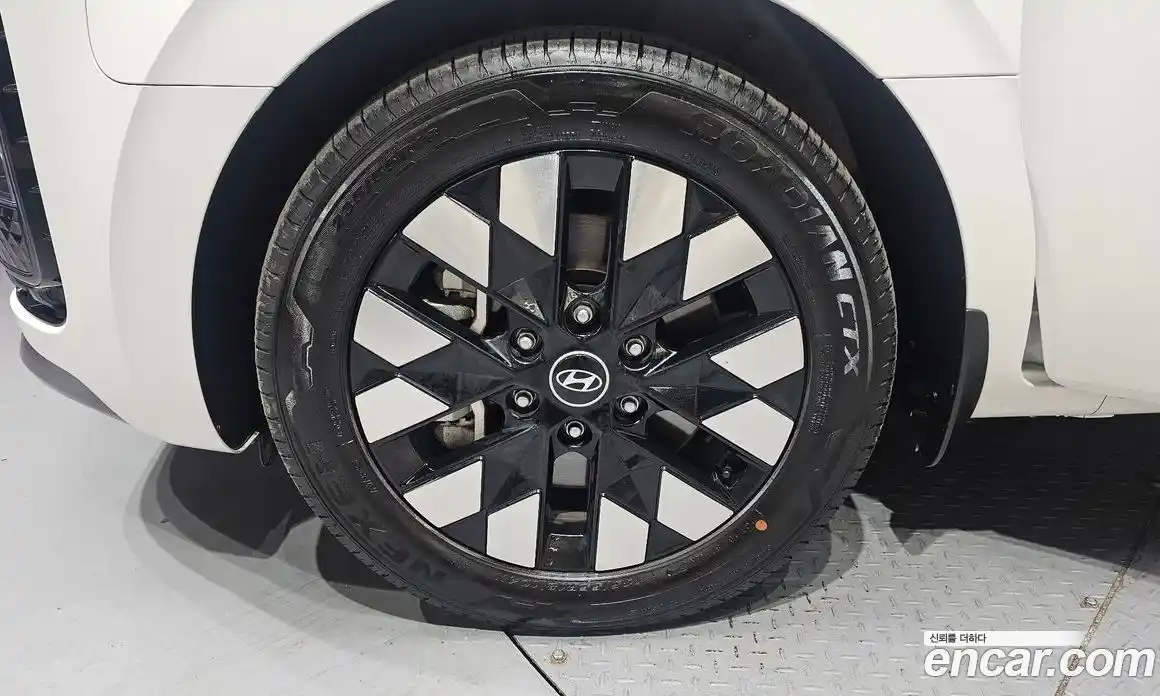 Hyundai Staria 2025 2.2 Автомат в Москве № 109363, фото 9