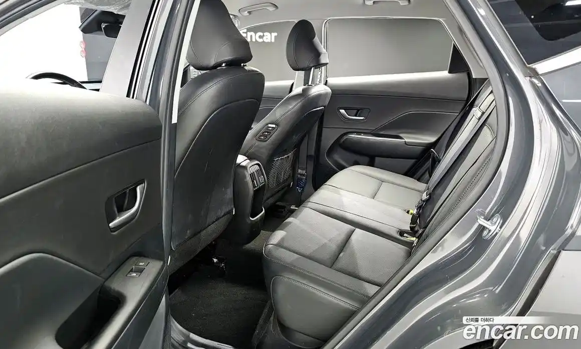 Hyundai Kona 2023 1.6 Автомат в Москве № 112133, фото 9