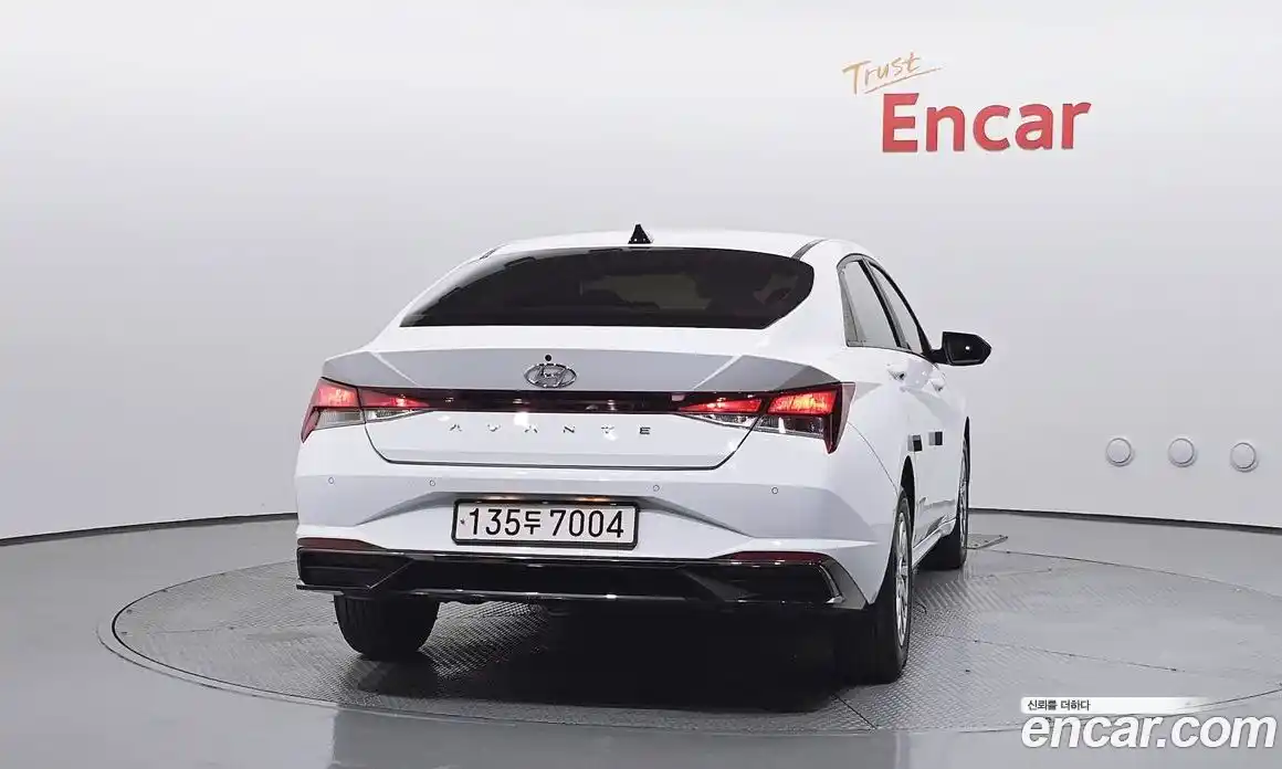 Hyundai Avante 2022 1.6 Автомат в Москве № 112536, фото 4