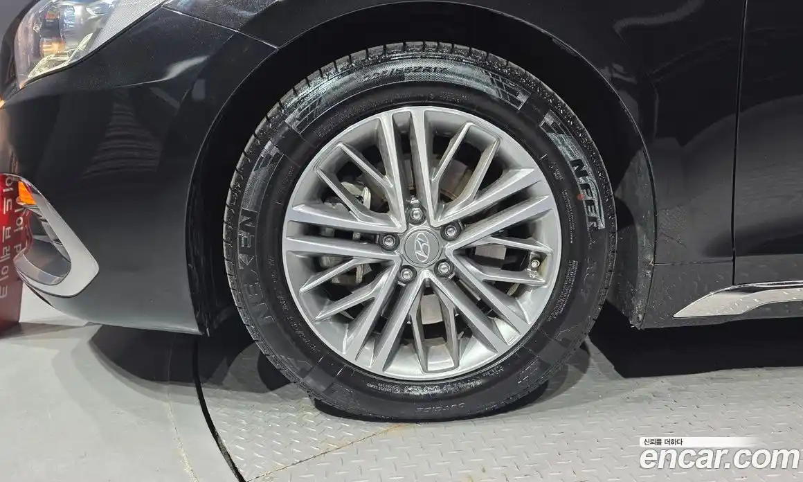 Hyundai Grandeur 2019 2.4 Автомат в Москве № 113261, фото 3