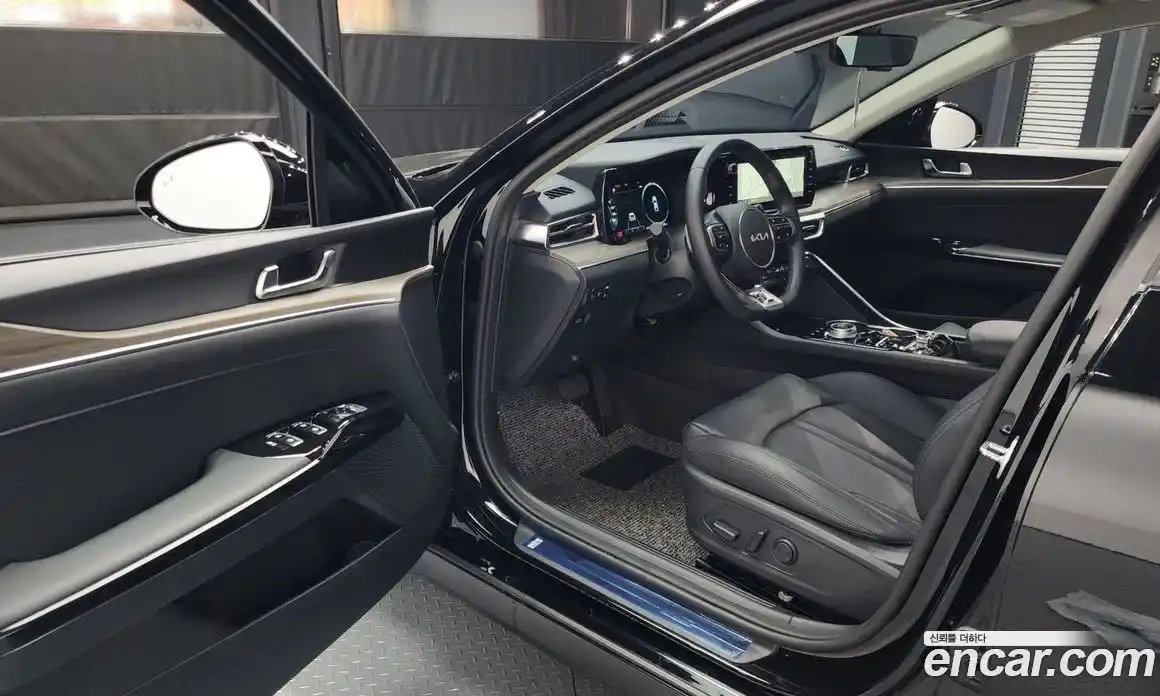 Kia K5 2023 1.6 Автомат в Москве № 115199, фото 16