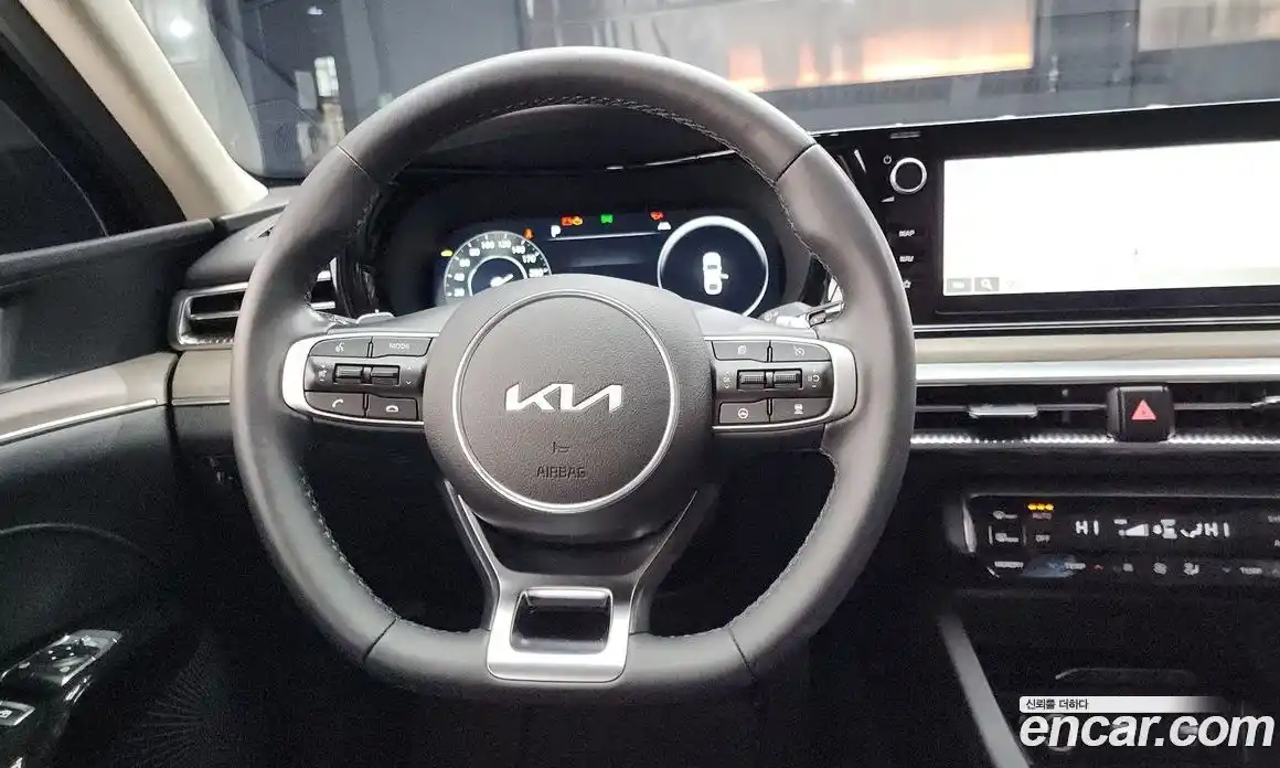 Kia K5 2023 1.6 Автомат в Москве № 115199, фото 8