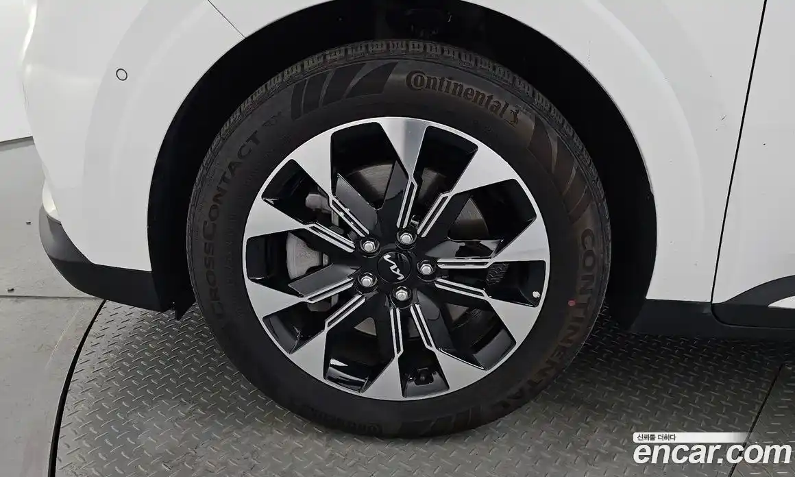 Kia Canival 2023 3.5 Автомат в Москве № 115575, фото 14